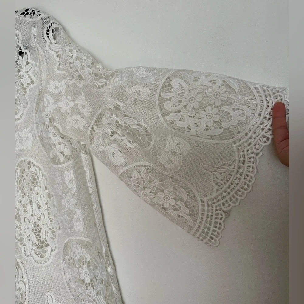 Dolce Cabo Bell Sleeve Lace Blouse White